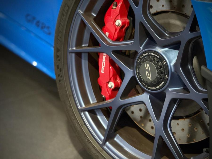 718 CAYMAN GT4 RS - Image 8